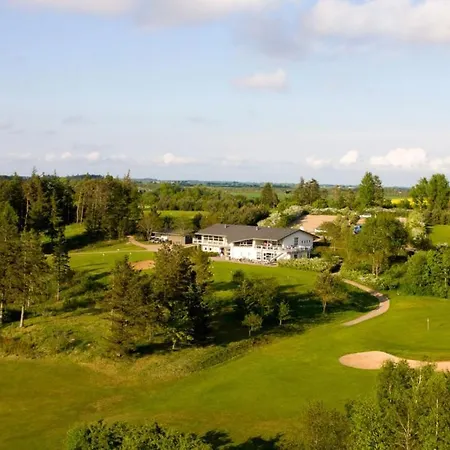 Hjarbaek Fjord Golfcenter *