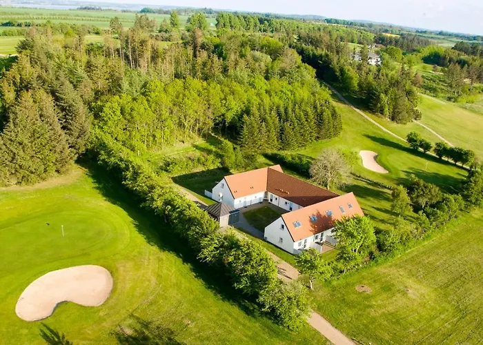 Hjarbaek Fjord Golfcenter * Skals
